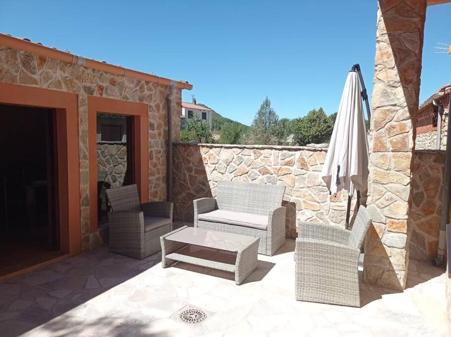Agradable Casa Antigua Reformada Con Patio Villa Espejon Exterior photo